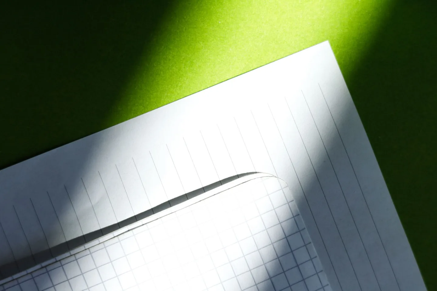 A blank checklist on paper